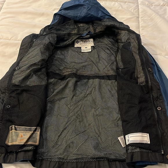 Columbia Boy’s M Youth Blue Rain Jacket - Picture 3 of 4